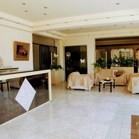 Ambrosia Hotel Малиа Экстерьер фото