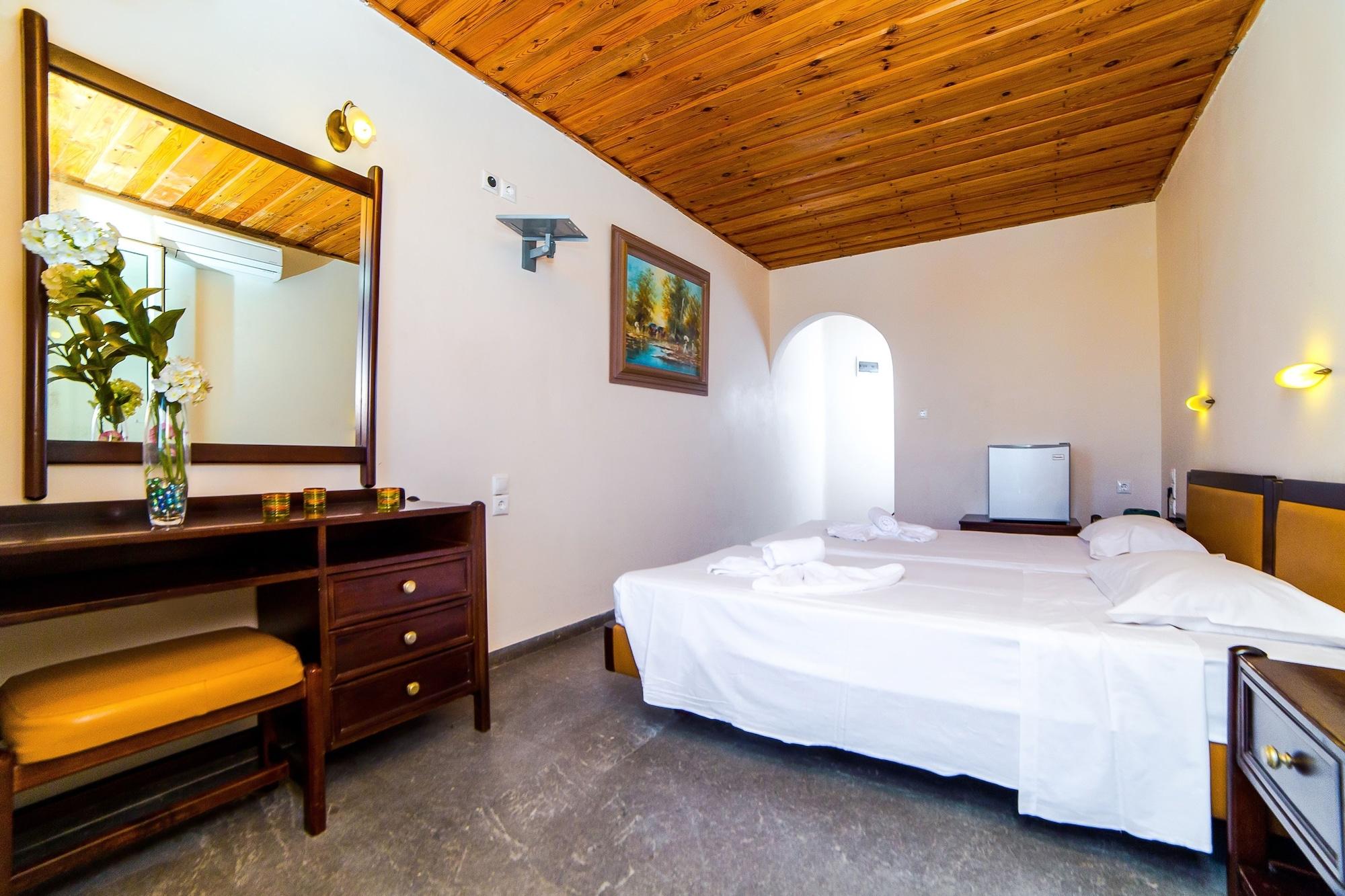 Ambrosia Hotel Малиа Экстерьер фото
