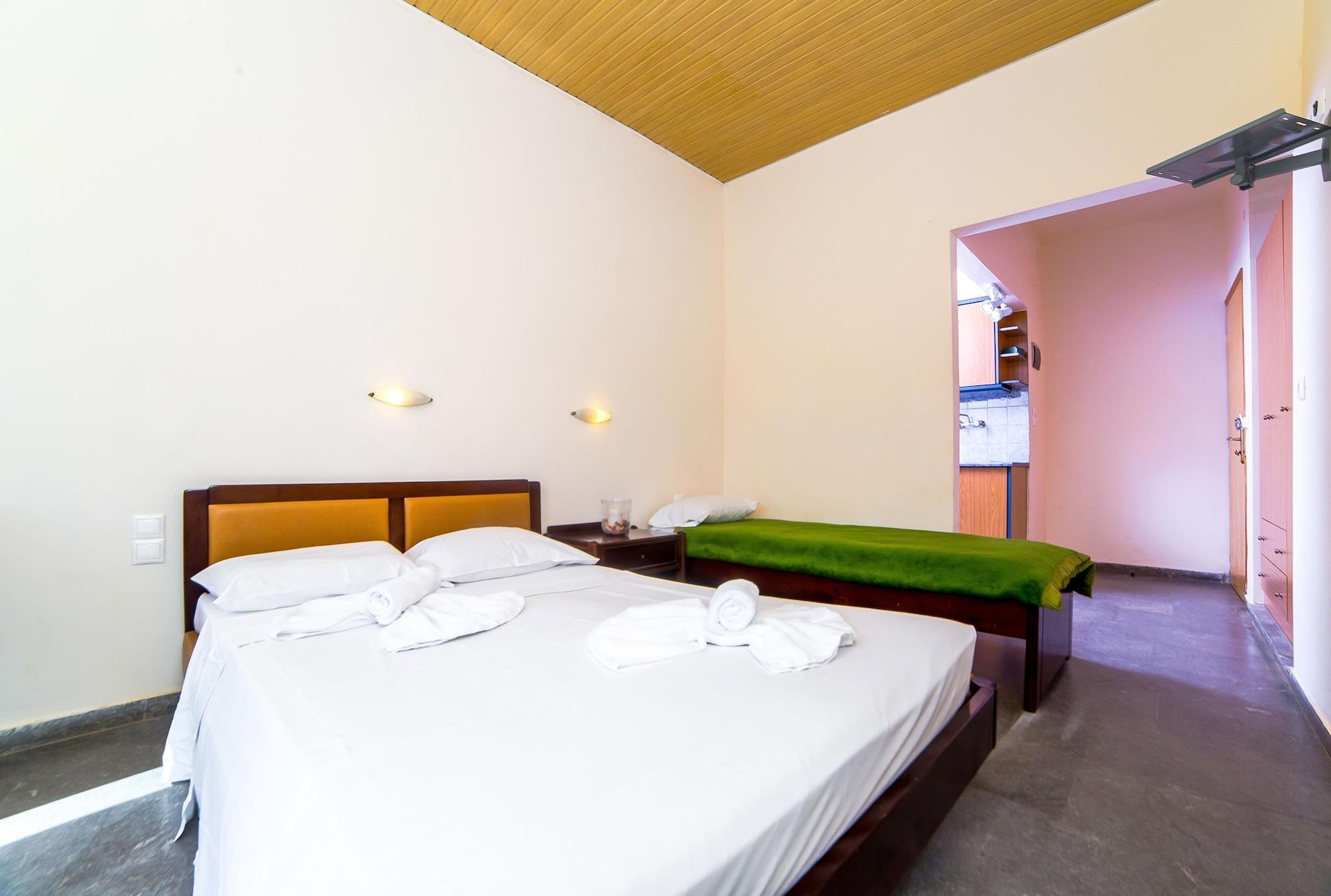 Ambrosia Hotel Малиа Экстерьер фото
