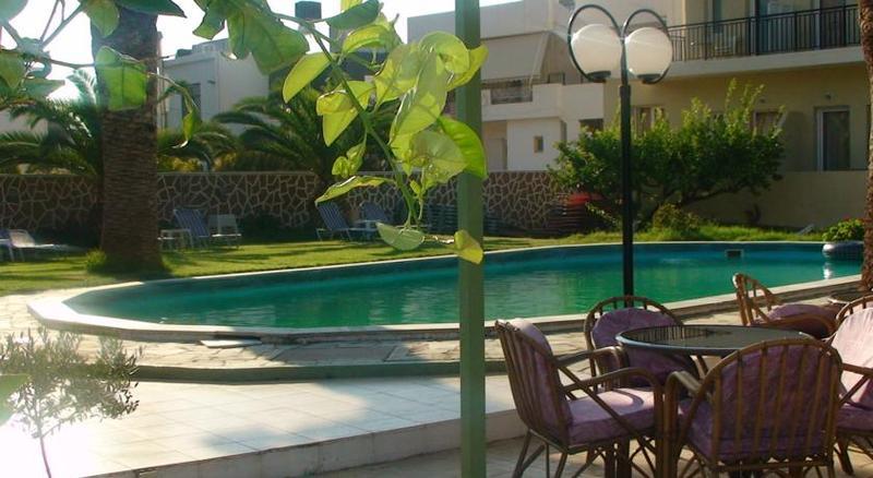 Ambrosia Hotel Малиа Экстерьер фото