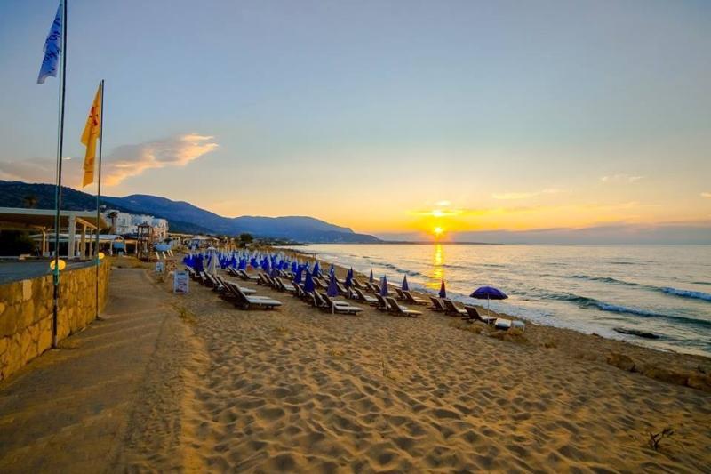 Ambrosia Hotel Малиа Экстерьер фото