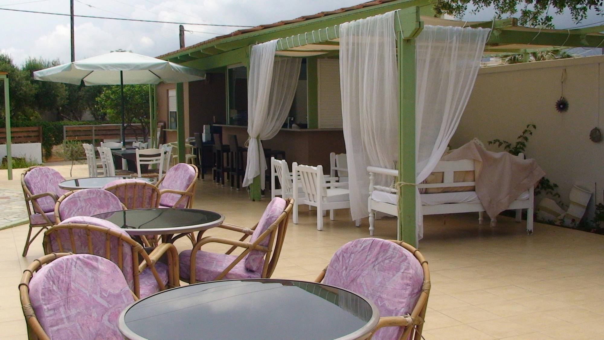 Ambrosia Hotel Малиа Экстерьер фото